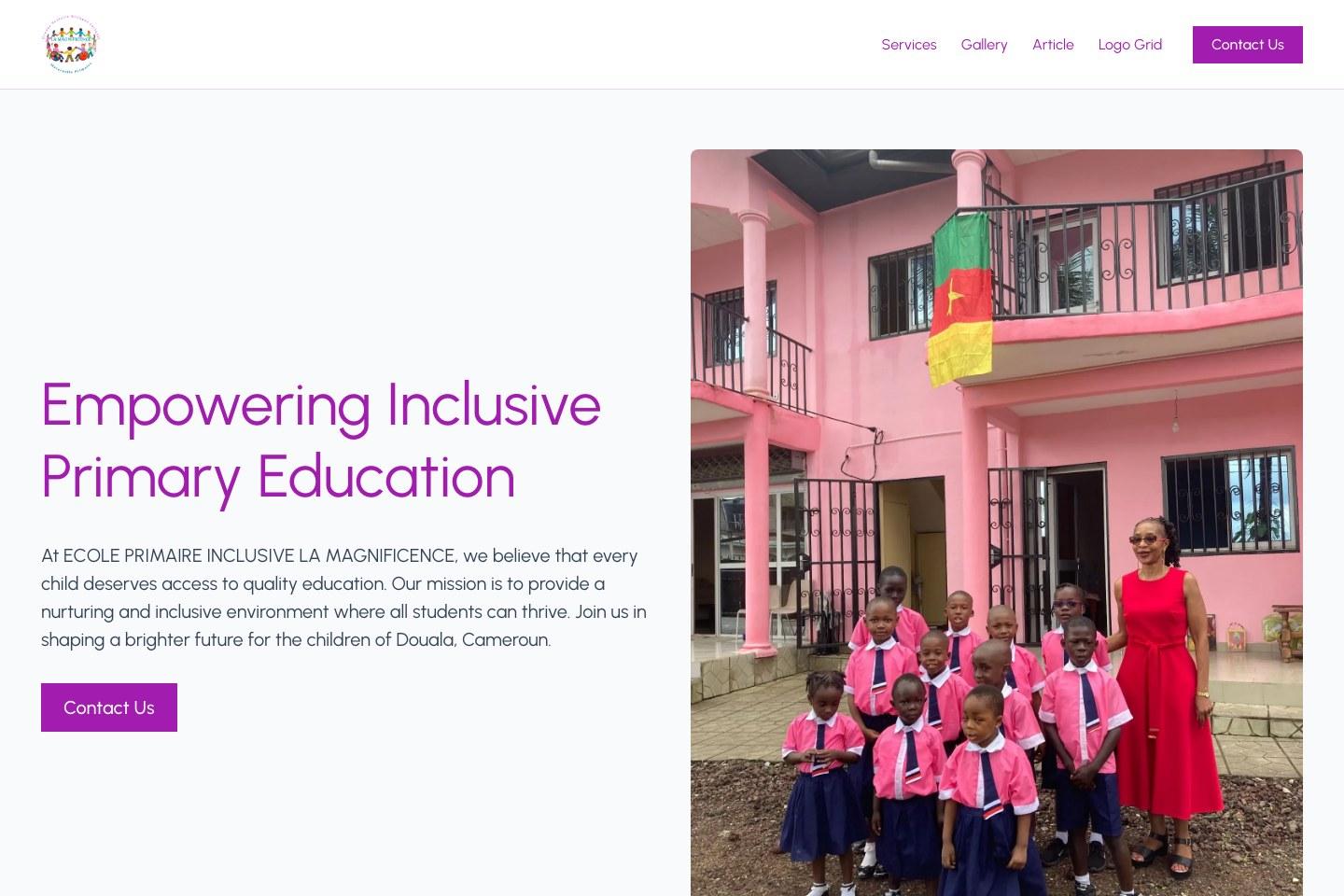 Ecole Primaire Inclusive La Magnificence homepage with students outside the school | Solo AI website creator